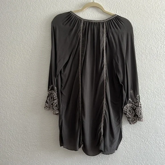 Johnny Was Gray Embroidered Tunic - Picture 6 of 8